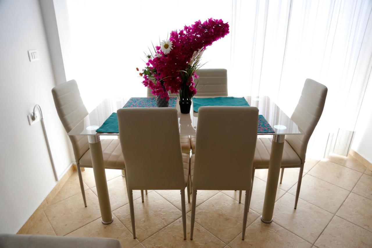 Sea La Vie Apartments Sarande Ngoại thất bức ảnh