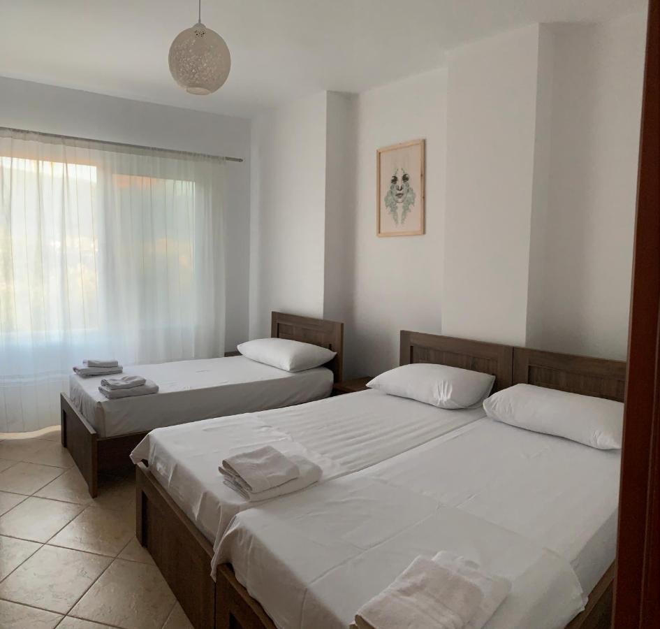 Sea La Vie Apartments Sarande Ngoại thất bức ảnh