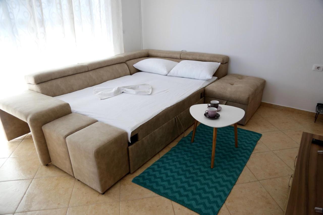 Sea La Vie Apartments Sarande Ngoại thất bức ảnh