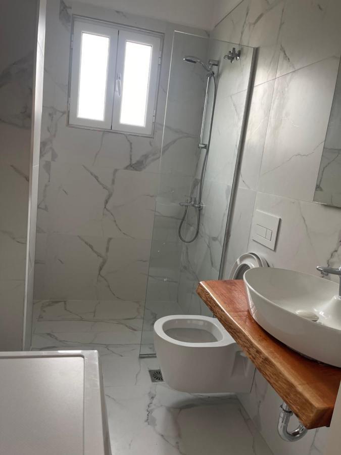 Sea La Vie Apartments Sarande Ngoại thất bức ảnh