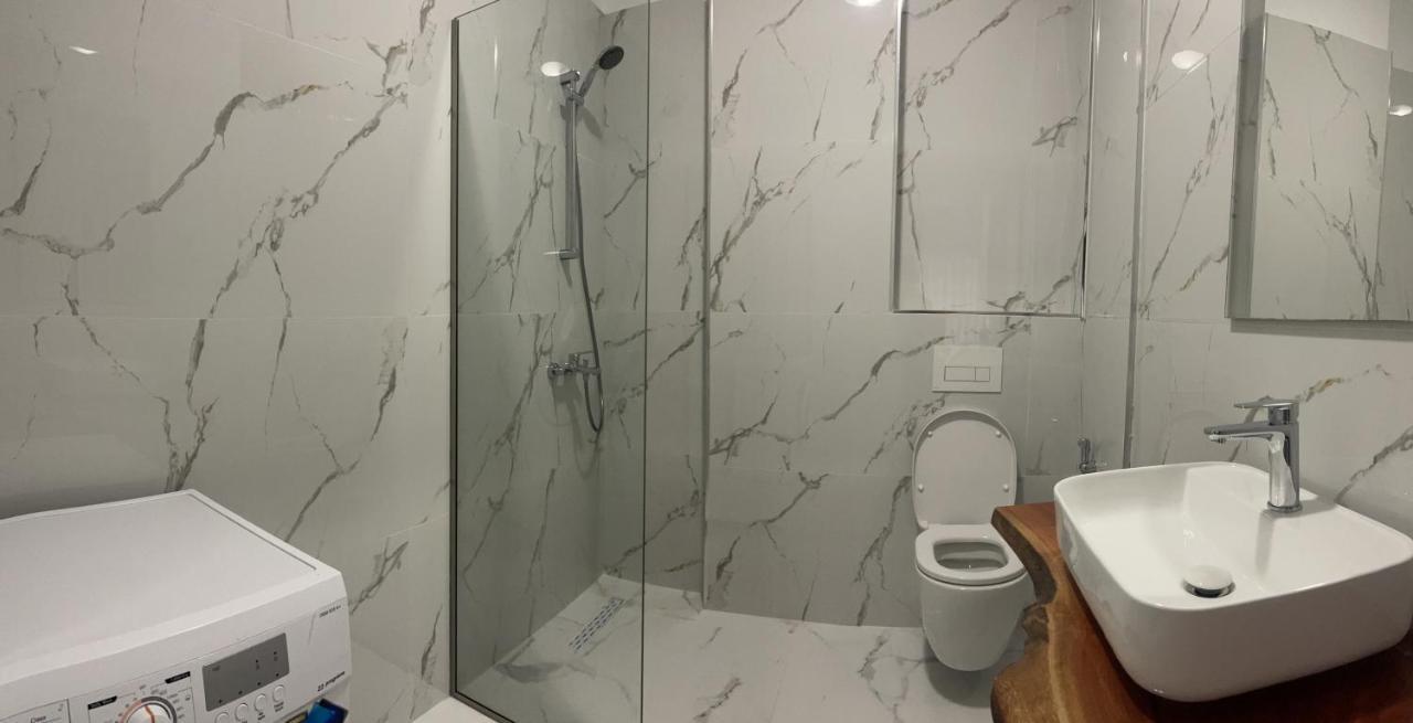Sea La Vie Apartments Sarande Ngoại thất bức ảnh