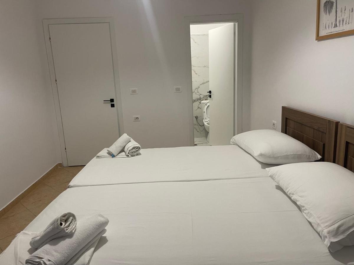 Sea La Vie Apartments Sarande Ngoại thất bức ảnh